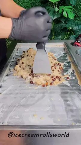 New ice cream  #fyp #yumup #foryou #LearnOnTikTok #Science #ufo 