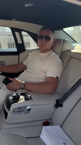 Evo kako i ti da vozis Rolls Royce #forex #trade #rollsroyce 