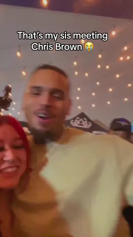 How is this real life?! 😭😭🙌🙌 My sis @katelynnbreezy meeting @chrisbrownofficial today!  #chrisbrownofficial #teambreezy #chrisbrown #ohbfarms #originals #bussin 
