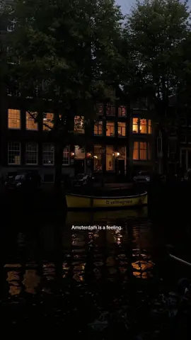 🧡✨💫🌟🪽 #amsterdam #nightvibes #amsterdamatnight #fyp #calming 