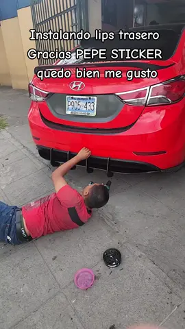 instalación de difusor tracero.. gracias por la preferencia @Mario Cuellar #pepestickeryaccesorios @Pepe Stickers Y Accesorios #pepestickers #hyundai #elantra #elslavador🇸🇻💙 #viraltiktok #lomasvisto #vinil #503 #parati 