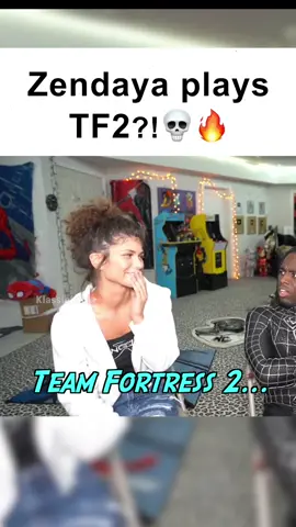 Zendaya plays TF2 #tf2 #teamfortess2 #tf2memes #teamfortess2meme #screamfortress 
