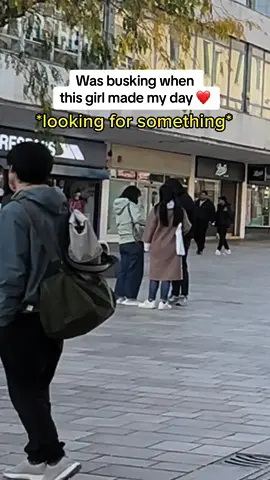 she ran all the way down the high street 😱❤️ #fyp #foryou #foryoupage #busking #singing #singer #busker #streetsinger #sheffield #cute #stay #chinese #chinesegirl 