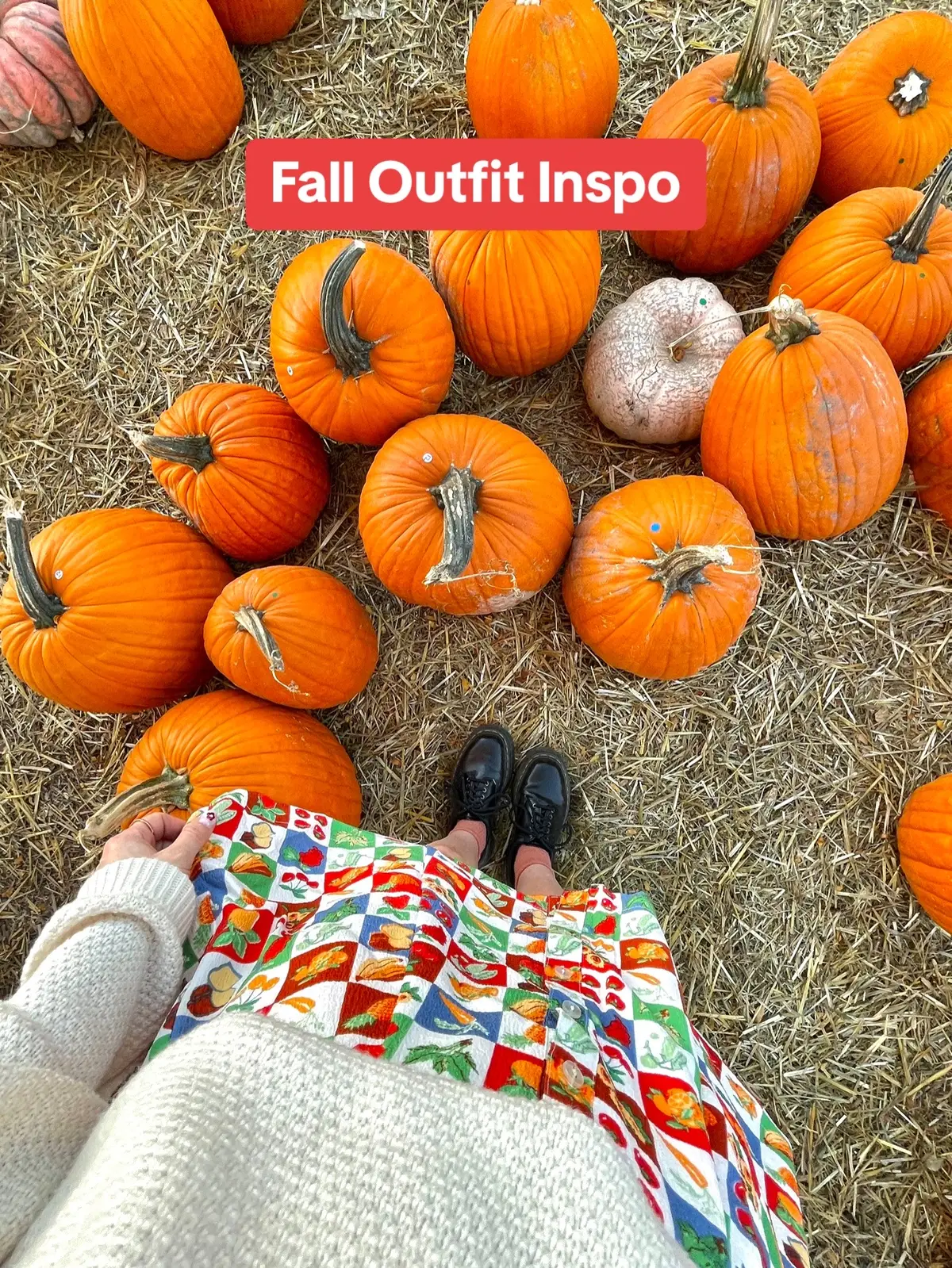 This dress makes me feel like 🥰🥰🥰🥰 #fyp #outfitinspo #falloutfits #falloutfitinspo #vegetabledress #pumpkinpatch #fallfitcheck #octoberfits #feelinmyself 