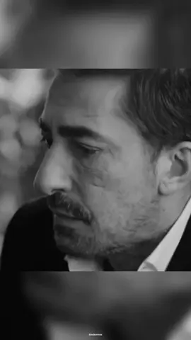 Evlat candır Evlat herşeydir yaşama sebebindir rabbim kimseyi evladı ile sınamasın. #kızçocuğu #evlatcan #evlatcandır #babahayattır 