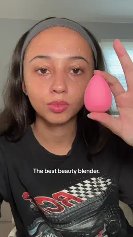 I’m in love with these beauty blenders🫶🏻 They’re 🔗 on my amazon SF under “beauty blender” #amazonfinds #pawpawblender #beautyblender #amazonmakeupfinds #makeupmusthaves 