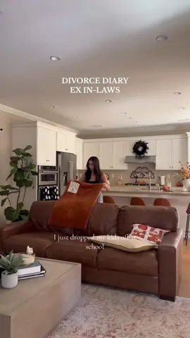 Send me your fav book movie recommendations for when I need to clock out 🙃 #marriage #inlaws #MomsofTikTok #dayinthelife #Vlog #vlogging #family #storytime #cleanwithme #divorce #coparenting #coparentinggoals #foryou #inlaws #fypシ #storytelling 