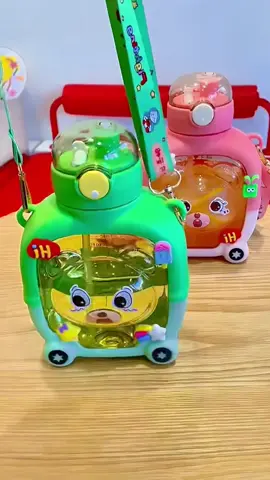 Large-capacity water cup for children, one cup can be used for two purposes, so convenient#babywatercup #kidwatercup #goodthing #momrecommended #babythings #fyp #foryou 
