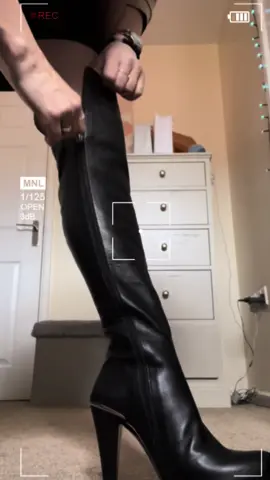 Ab Fab! 🖤 #absolutelyfabulous #patsy #sketch #executive #ceo #mooslover #stevenbartlett #thighboots #michaelkors #riverisland #fashion #thighboots #thighhighboots #overkneeboots #ceoofmylife #fyp #foryou #foryoupage #thighbootedqueen #clicktobuy #moosloverjumpsuit 