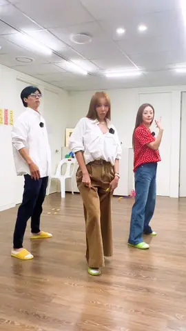 Family ❤️❤️❤️❤️ #gumchallenge #jessi #제시 #유재석 #오나라 