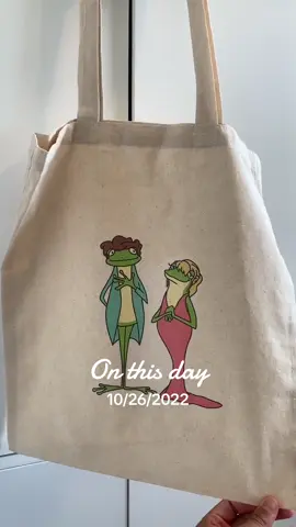 #onthisday #harrystyles #taylorswift #frogs #personalizedgiftshop 