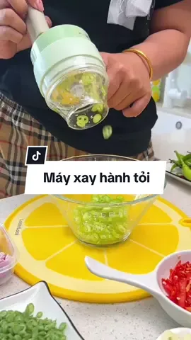Máy xay hành tỏi thái lát cầm tay đa năng #mayxaycamtay #mayxay #máyxaymini #mayxaymini #máyxayđanăng #mayxaydanang #mayxaytoi #máy_xay_mini #máy_xay #dodunggiadinh #fyp #viral #xuhuong #trending #trendingsong #dodungtienich #giadungtienich #giadungthongminh #saleluongve #xuhuongtiktok 
