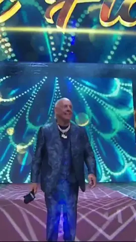 #Sting’s gift arrived in #AEW last night! It’s #RicFlair ! #aewdynamite #allelitewrestling #prowrestling #theicon #natureboy #natureboyricflair 