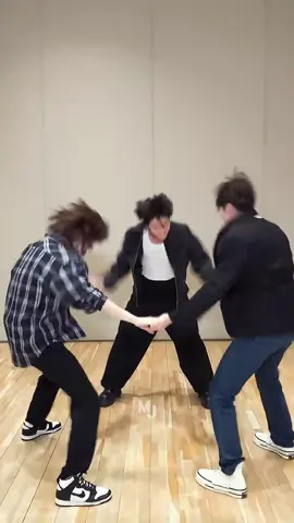 I apologize... #fyp #fypシ #foryou #foryoupage #bts #txt #jungkook #taehyun #beomgyu #dance #cancan #funny #video #viral 