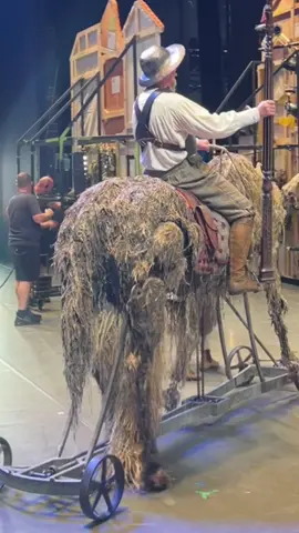 A 6-legged horse!? 🐴 Have you ever wondered how Don Quixote's faithful companion travels so smoothly across the stage? Take a look behind-the-scenes. #opera #theatre #theater #craft #creative #stage #stagey #horse