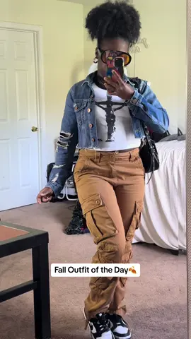 Fall Outfit Of the Day🍁 pulling out my cargo pants eveyday. #falloutfitinspo #fallootd #blackgirlfalloutfits #falloutfits2023 #fyp #falloutfits2023  #ootdblackgirls 
