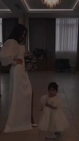 انا وبنتي يوماً ما 🥹🪐🤎