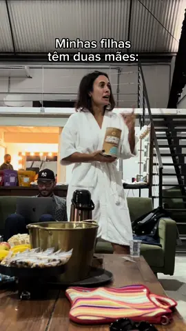 As minhas duas versões 😂  #silviabraz #silvia #mae #filha #fashion #fashiontiktok #moda #tendencias #trend #tendencia 