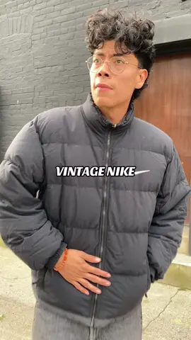 Vintage 90s Nike Puffer Jacket for todays outfit! #vintagenike #vintageclothes #vintagenike90s #outfit #fyp 