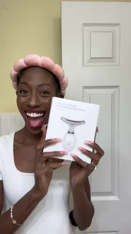 @Aliver Honey Beauty #wrinkletreatment #wrinkledevice #antiwrinkleskincare #skincaretiktok #moisturizer #clesnser #skincaredevice #botoxnatural #naturalbotoxfacialtreatment #howtotiktok #howtovideotutorial #skincaretutorial 