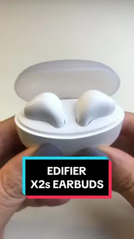 Naz test dulu puas2 sebelum citer pasal Edifier X2s earbuds ni. Kalis habuk, splashproof, pakai pun selesa. Sound pulak mantap. Bateri pun tahan lama. Senang cakap semua yang best bagi kat Edifier lah. #edifier #earbud #earphones #wirelessearphone #wirelessearbuds 