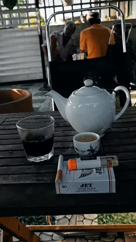 𝐈𝐦 𝐥ặ𝐧𝐠 𝐠ặ𝐦 𝐧𝐡ấ𝐦 𝐧ỗ𝐢 𝐛𝐮ồ𝐧 𝐛ê𝐧 𝐥𝐲 𝐜𝐚𝐟𝐞 𝐯à đ𝐢ế𝐮 𝐭𝐡𝐮ố𝐜 𝐜ô độ𝐜 . 𝐋ặ𝐧𝐠 𝐧𝐠ắ𝐦 𝐤𝐢𝐦 đồ𝐧𝐠 𝐡ồ 𝐭𝐫ô𝐢 𝐭𝐫𝐨𝐧𝐠 𝐭𝐡𝐢𝐧𝐡 𝐥ặ𝐧𝐠, 𝐧𝐠ẫ𝐦 𝐯ề 𝐜𝐡𝐮𝐲ể𝐧 𝐛𝐢ế𝐧 𝐜𝐮ộ𝐜 Đờ𝐢 𝐦ì𝐧𝐡 đã đ𝐢 𝐪𝐮𝐚.