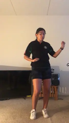 It’s been a while but here’s a short choreo #laromana #badbunny #elalfa #reggaeton #studiob