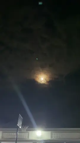 #ព្រះច័ន្ទយប់នេះរះផ្លាស់ទីឆ្ងាយពីតារា😳🌝🙂🥀 