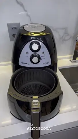 🤩Já conhecia a forma de silicone para Air Fryer? Ela evita que a gordura fique encrostada, facilitando o preparo e a limpeza da sua Air Fryer! Perfeita para facilitar seu dia a dia, ninguém merece passar horas limpando a air fryer! 🙌🏼 Temos a opção de formas descartáveis de papel também!  👇🏼💕 Gostou? Acesse nosso site! Link na bio🥰🥰 #airfryer #formadesilicone #formaparaairfryer #formaairfryer #formadeairfryer #formadescartavel #formadescartavelparaairfryer #cozinhapratica #receitasairfryer #receitasfitness #receitasaudavel #receitassaudaveis #receitinha #receitasrapidas #receitasfaceis #bauru #eladecora