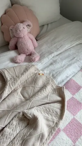 Love them🫶🏼  Discount code: ymarga20 they are from @emmiolofficial  #vscobyym #dailyvlog #byymarga #cleangirl #thatgirl #Vlog #aestheticroom #autumn #vanillagirl #haul #unboxing #emmiol #emmiolgal #fallinspo #falloutfits  #Halloween