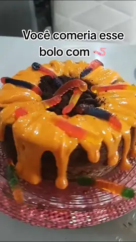 Você comeria? #halloween #bolovulcaohalloween #bolo #titokreceitas 