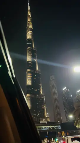 Late night drives in Dubai 🇦🇪  #dubai #dxb #exploredubai #dxb_uae_dubai #dubai🇦🇪 #sheikhzayedroad #burjkhalifa 