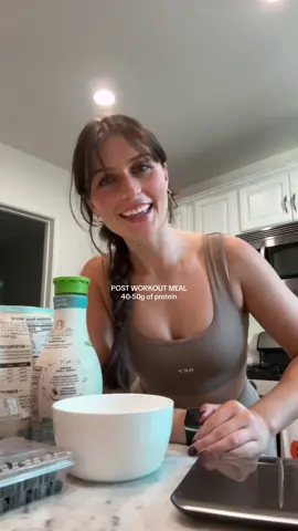 “michelleyasa” at @Legion Athletics for 20% off // now that we’re in fall season, this has been my go-to post workout meal that refuels my body & keeps me full 🤍 #oatmeal #postworkout #postworkoutmeal #postworkoutsnack #trending #protein #proteinpowder #fyp 