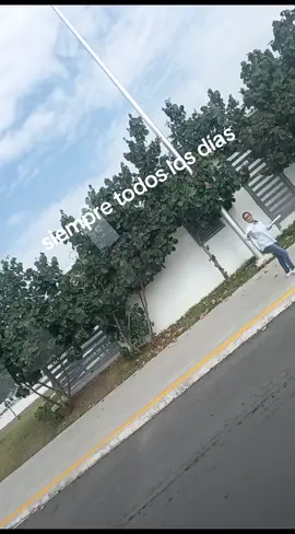 Nos quejamos pero no nos vamos 😒 #Draxlmaier  #tepicnayarit  #automotris 
