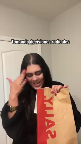 Tomando decisiones radicales #pintandomeelcabello #dyedhair #sallybeauty #blueblackhair #negroazulado💙 #fyp #foryoupage #parati #soloparati #latina #orlando #orlandoflorida #florida #puertorico #puertorico🇵🇷 