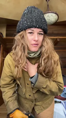 gimme more coffee #montana #fall #snow #solotraveler #ranchlife 