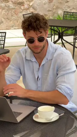 Totally my weekend vibe and your sign to go on this coffee date ♥️☕️♥️