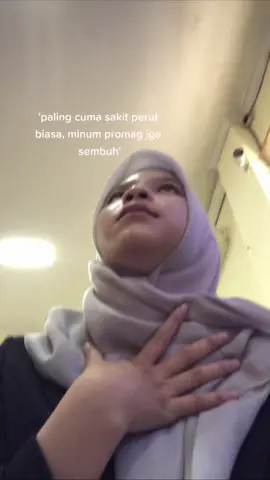jujur sakit bgtt selama 4 hari berturut turut mual muntah ngga nafsu makan, makan pun langsung keluar muntah😭pengalaman sakit asam lambung sampe nangiss nangis #asamlambung 