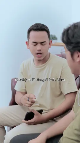 “Kalau kamu mau makan temen, jangan lupa pake nasi biar kenyang” #SerialTikTok #TikToktainment #trending #viral #foryou #fyp #fypシ #viraltiktok #viralvideo #drama #TikTokSeries #dramatiktok 