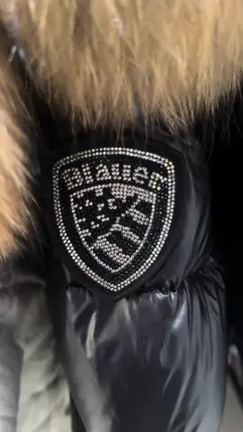 ✨✨✨✨BLAUER ✨✨✨✨ Giubbottino Femminiccia Vieni a trovarci nel nostro store e acquista quello che ti si addice di piu!🤩 #cammaratamode #cammaratamodekids #blauer #bambina #autunnoinverno2023 #perte #foryou 