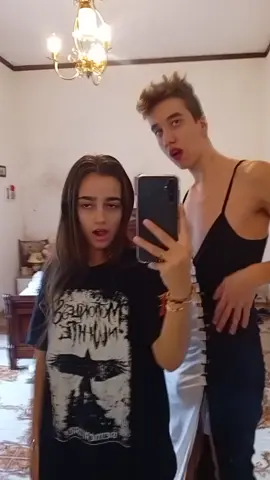 tutti meritano il proprio Bimbanzo 😘 #bimbanza #outfit 