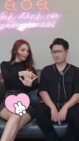 Ủa dễ mà ta... Ai biết cách chơi chỉ Hòa Quân với ạ 🤣 #pbella89 #PhươngBella #Lucy #TBHTB #hoaquan #nguoiyeucu #xuhuong #nyc #masterbytiktok #tiktokgiaitri #thinhhanh #douyin #U40 #đẹptựnhiênkotựnhiênmàđẹp