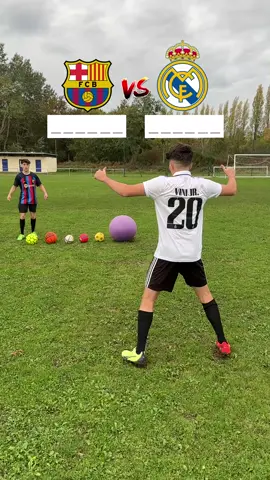 Tu préfères Barcelone ou le Real Madrid ? ⚽️🔥😳 #starfreestyle #sportstiktok #football 