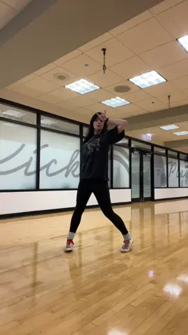 Dancing to every dreamcatcher title track til halloween day 7 - Scream #dreamcatcher #dreamcatcherkpop #dreamcatcherscream #kpop #kpopcover #kpopdance #kpopdancecover #kpopfyp 