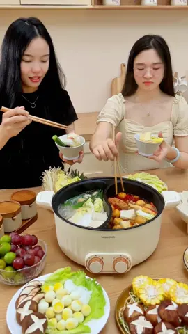 nồi điện đa náng 2 ngăn cùng lúc có thể nấu 2 món hoặc ăn 2 loại lẩu khác nhau #noidiendanang #noidien2ngan #noi2ngan #noilaudien #noilau2ngan 