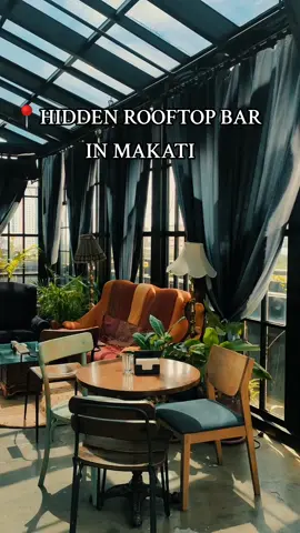 Our new favorite hangout place in Makati #Foodie #hiddenbar #foodreco #makatifoodies #rooftopbar #wheretogoinmanila  #fypfoodlovers #hiddengem 