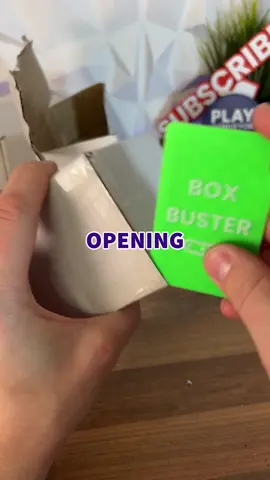 3D printing the WORLD’S SIMPLEST life HACK?! 🔑 💳  Printed on the @BambulabGlobal X1 Carbon in @sunluofficial PLA pro #3dprinting #3dprinter #3dprint #foryou #homehacks #lifehacks #parcel 