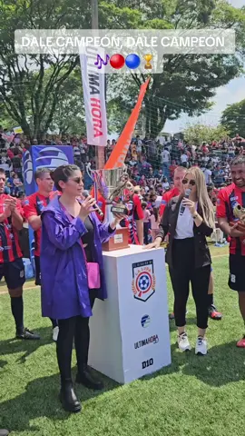 DALE CAMPEÓN, DALE CAMPEÓN 🎶🔴🔵 🏆 El equipo azulgrana se consagra campeón del último Clásico de la Lupa del año  #lanoticia247 #noticias #noticias🇵🇾 #miniclasico #clasicoparaguayo #cerroPorteño #olimpia 