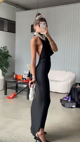 Keep it classy on Halloween🥐☕️ 🔍: Search NIEVES 93577 #quanticlo #quanticloshoes #quanticlounboxing #quanticlobabes #halloween #halloweeneasycustume #fashion #outfit #audreyhepburn #breakfastattiffanys 