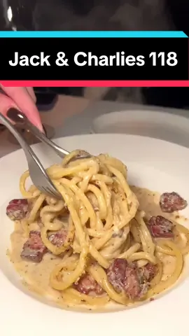 Plus you can actually make a reservation here!! #jackandcharlies118 #westvillage #westvillagenyc #nycdining #nycrestaurantreviews #nycgroupdinner #nycbirthdaydinner #nycdatespots #nycfoodie 